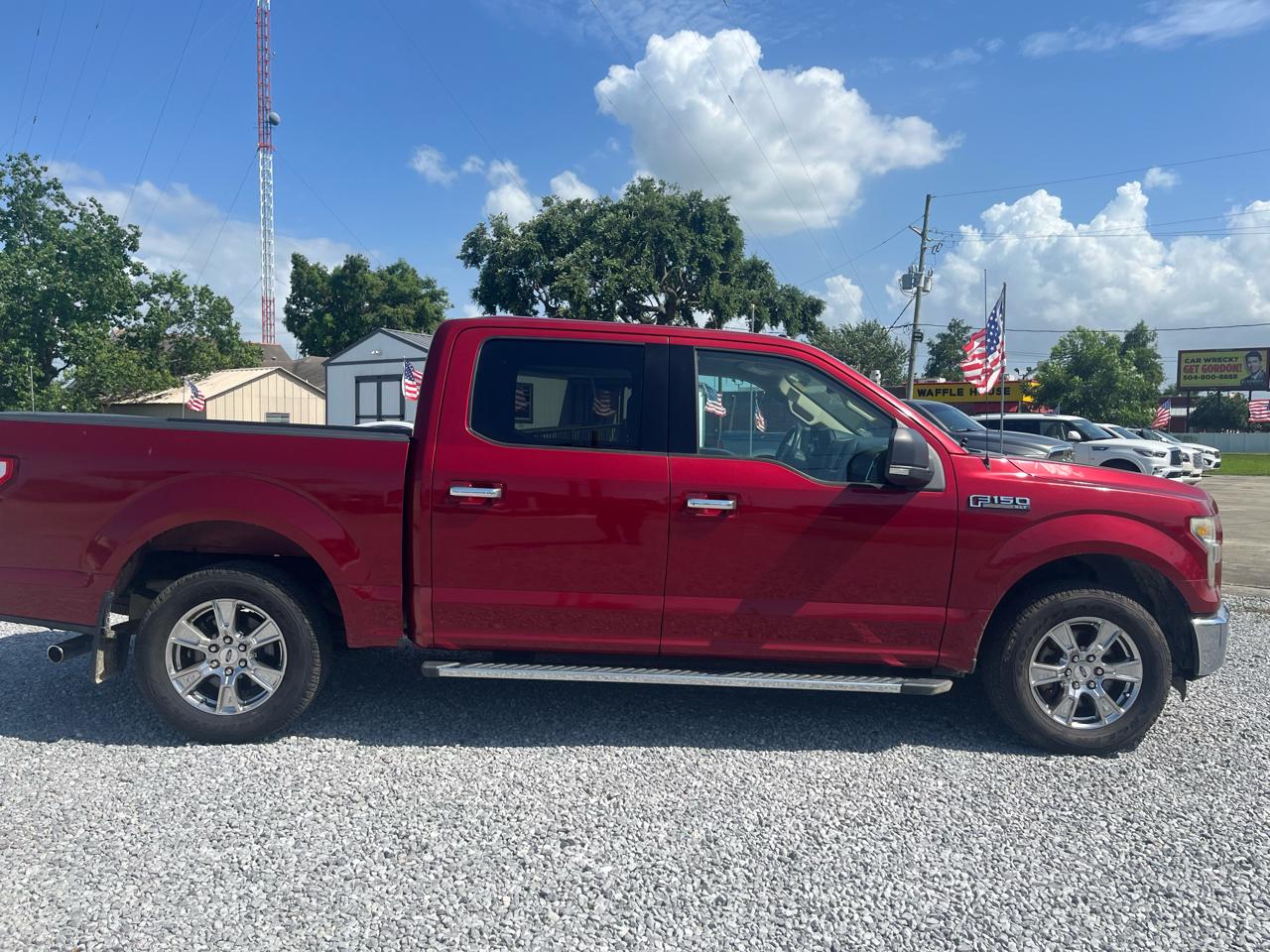Ford F-150 SuperCrew Crew Cab 139" XLT 2015