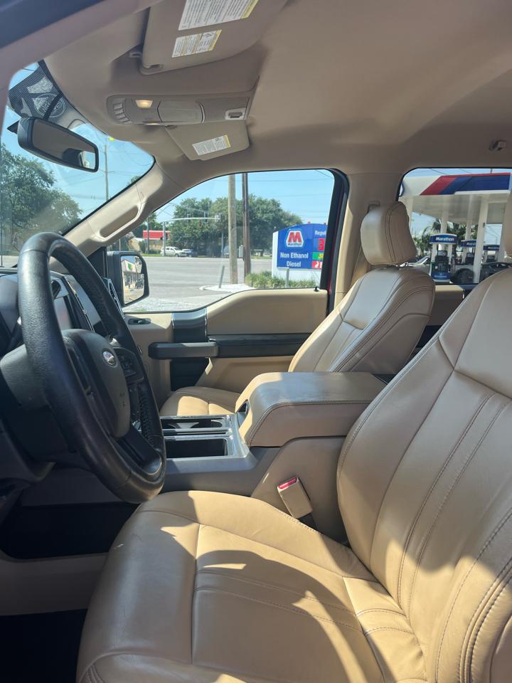 Ford F-150 SuperCrew Crew Cab 139" XLT 2015