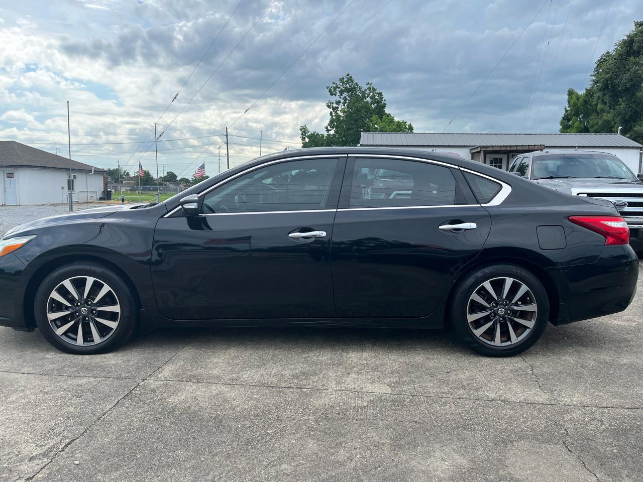 Nissan Altima 2.5 SV 2017