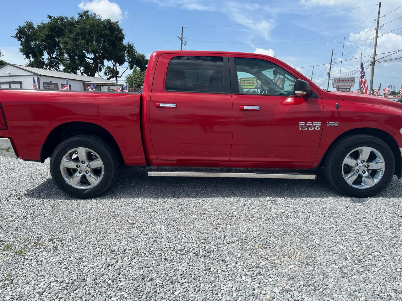 RAM 1500 SLT Crew Cab SWB 2WD 2016