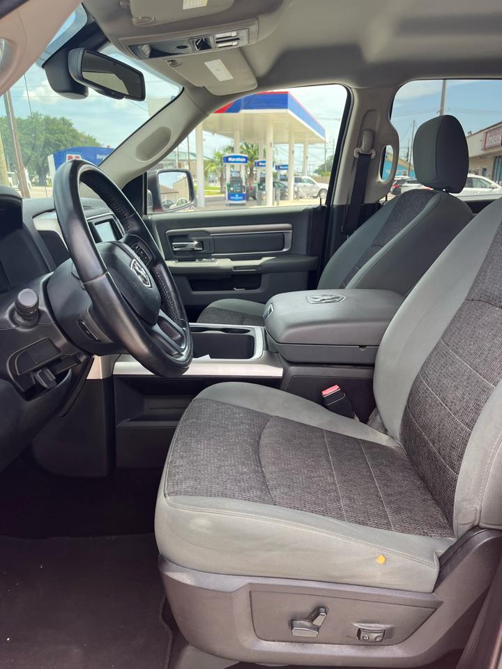 RAM 1500 SLT Crew Cab SWB 2WD 2016