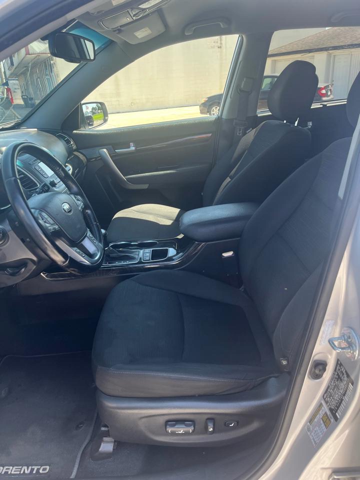 Kia Sorento LX V6 FWD 2014