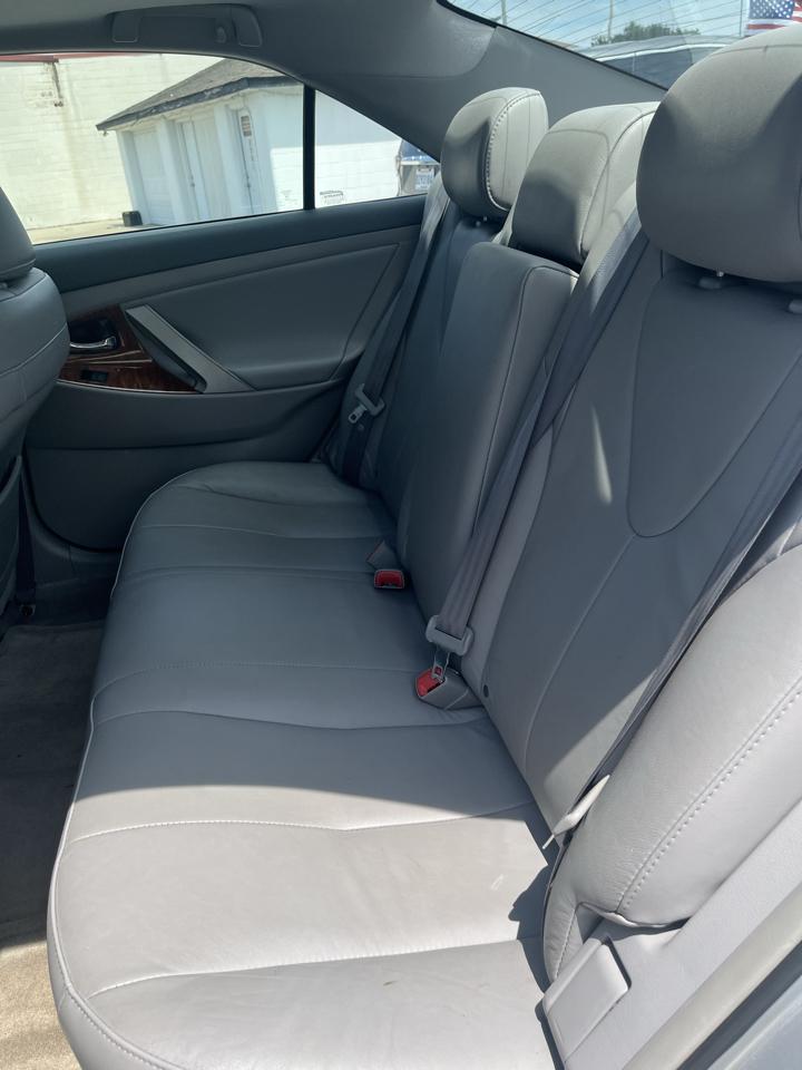 Toyota Camry LE V6 6-Spd AT 2009