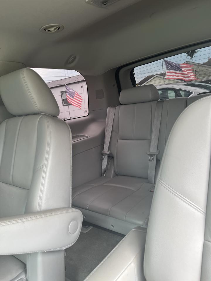 Chevrolet Tahoe LT 2WD 2013