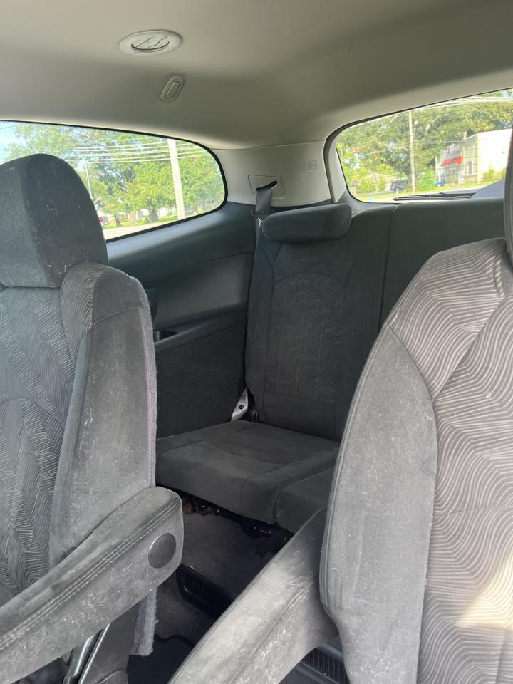 Buick Enclave CX FWD 2011