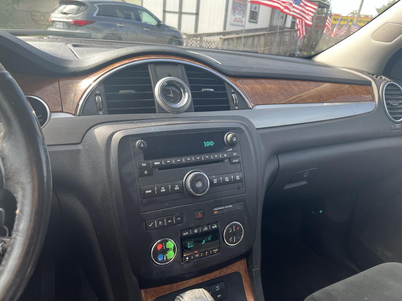 Buick Enclave CX FWD 2011