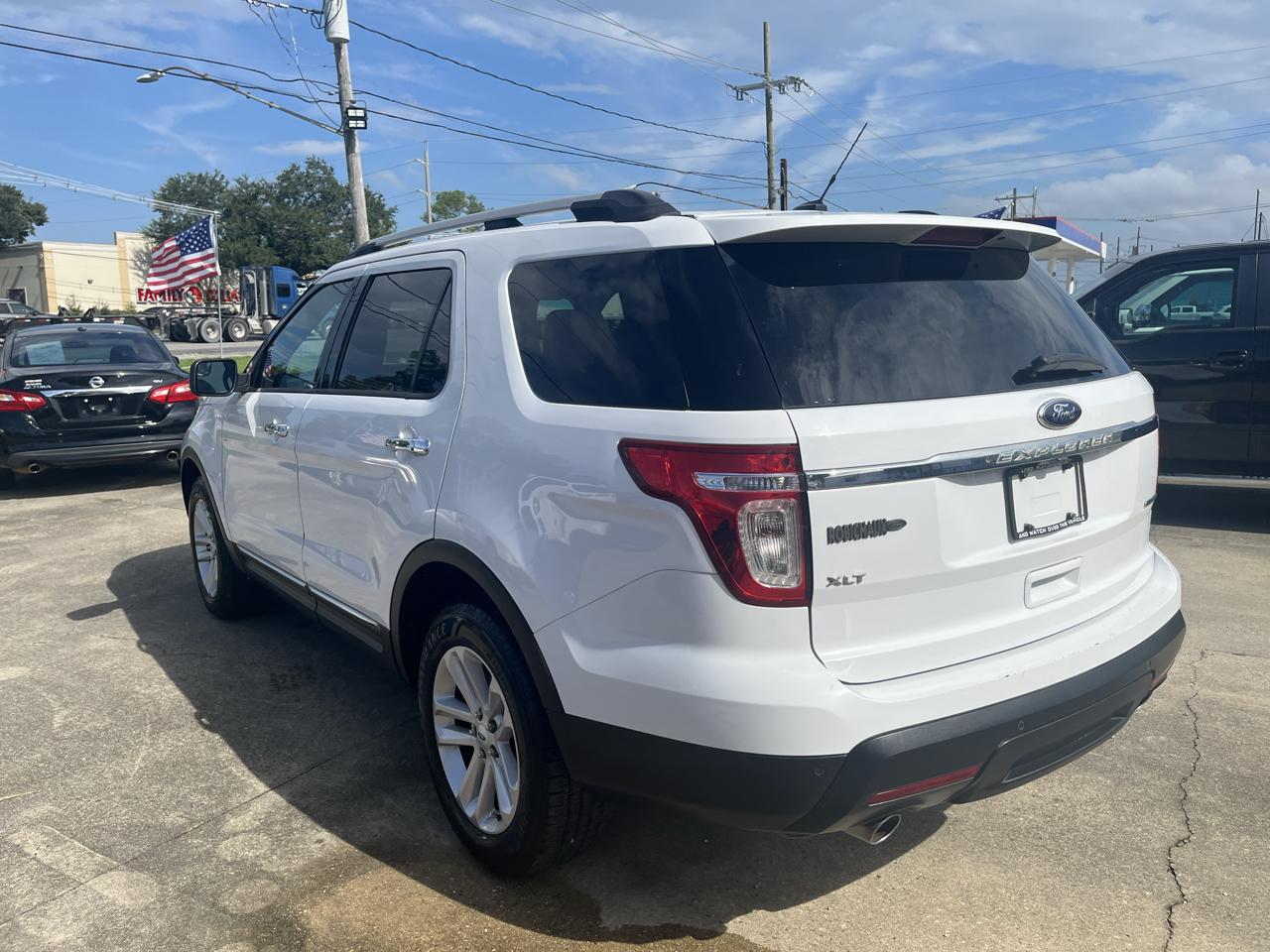 Ford Explorer XLT FWD 2013
