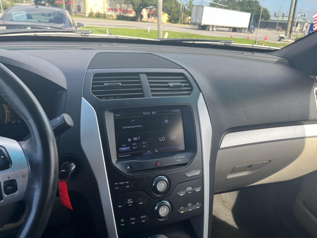 Ford Explorer XLT FWD 2013