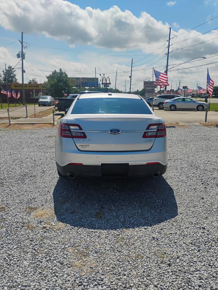 Ford Taurus SEL FWD 2016