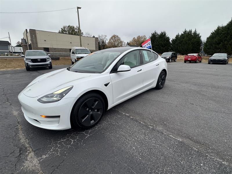 2021 Tesla Model 3 Standard Range Plus