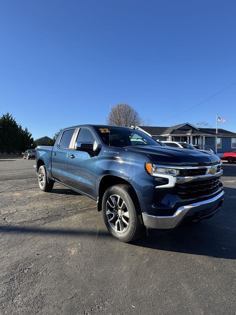 Chevrolet Silverado 1500 LT-L Crew Cab 4WD 2022
