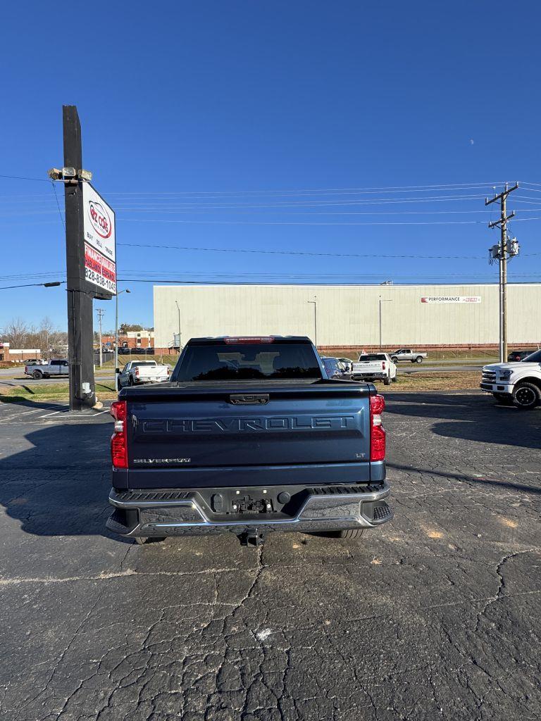 Chevrolet Silverado 1500 LT-L Crew Cab 4WD 2022