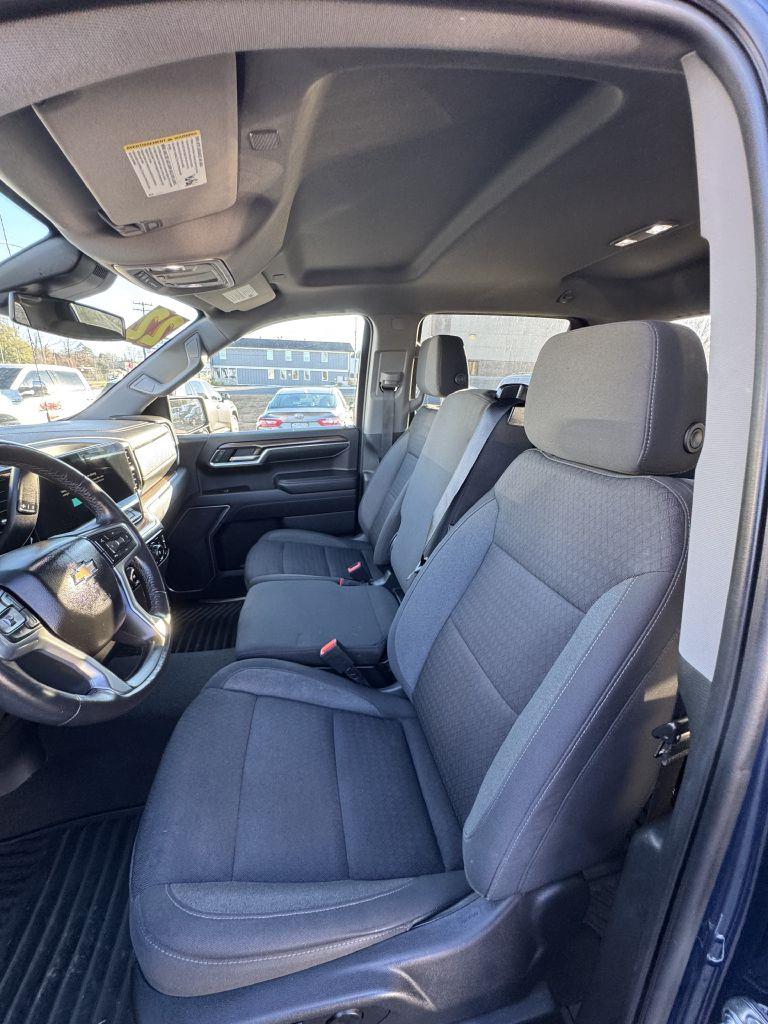 Chevrolet Silverado 1500 LT-L Crew Cab 4WD 2022