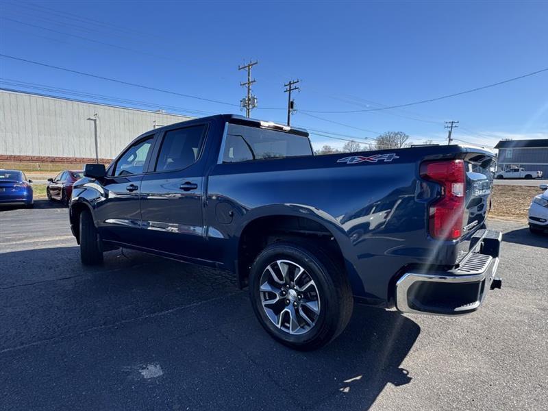 Chevrolet Silverado 1500 LT-L Crew Cab 4WD 2023