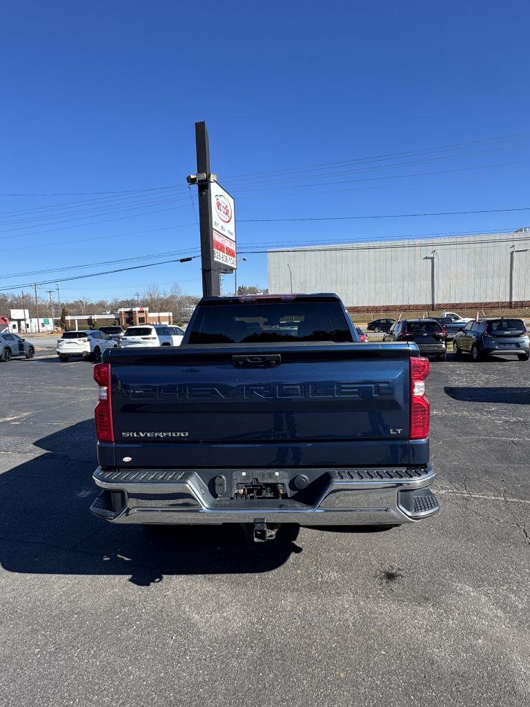 Chevrolet Silverado 1500 LT-L Crew Cab 4WD 2023