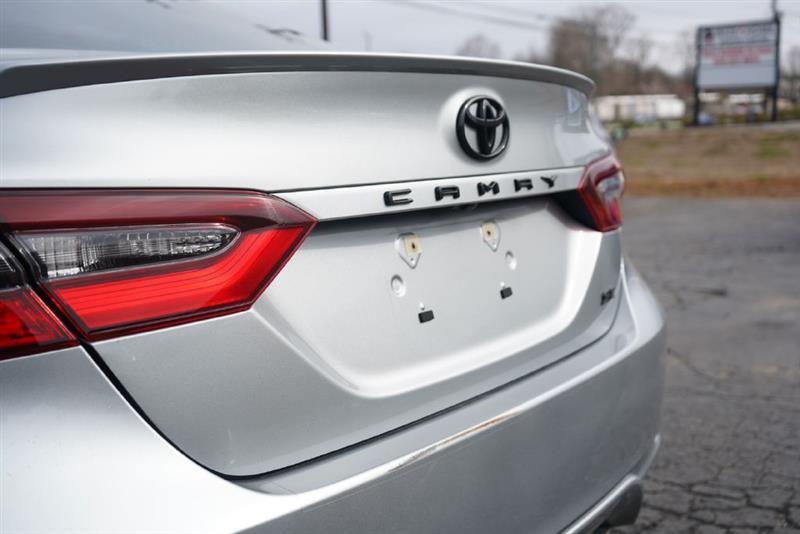 Toyota Camry SE 2024