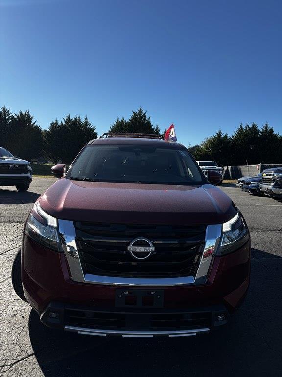 2022 Nissan Pathfinder SL 4WD