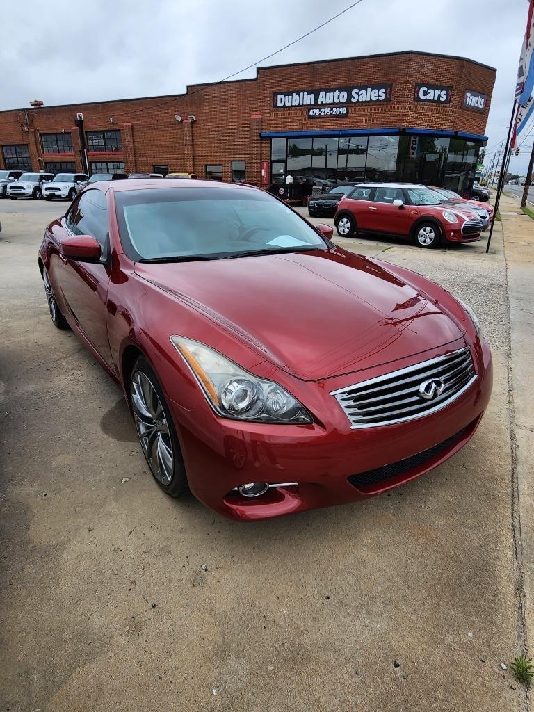 Infiniti Q60  2015