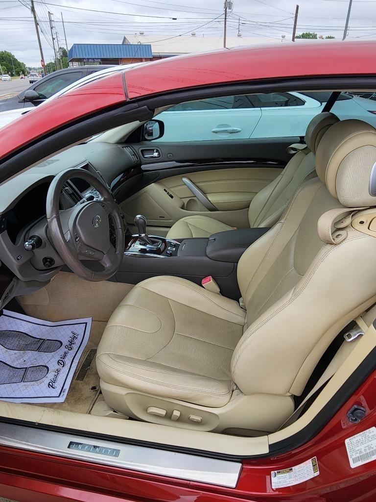 Infiniti Q60  2015