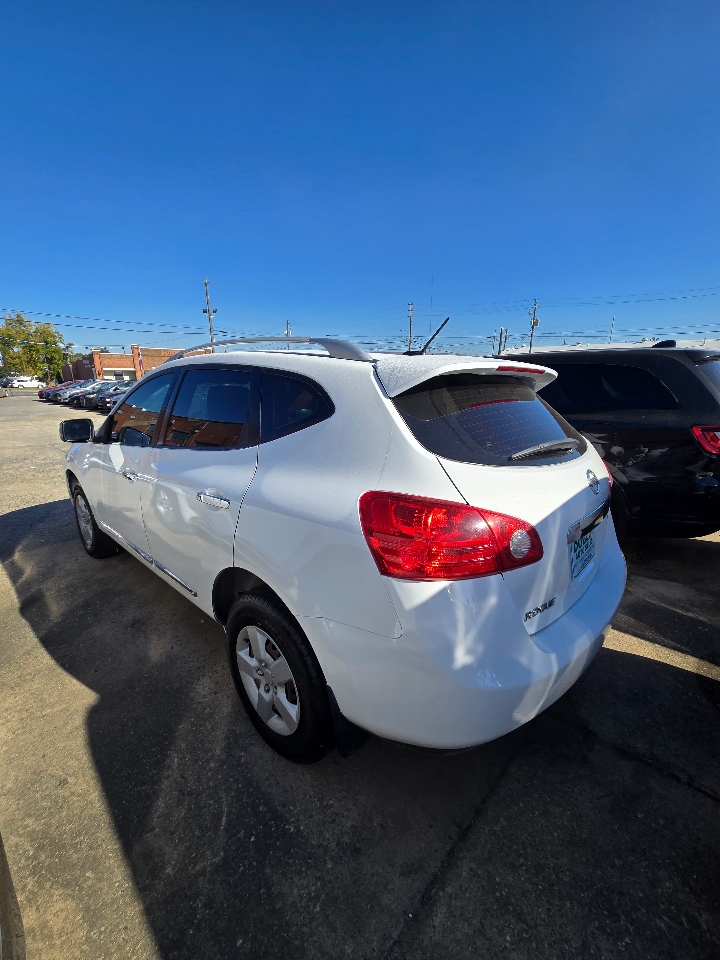 Nissan Rogue Select  2014