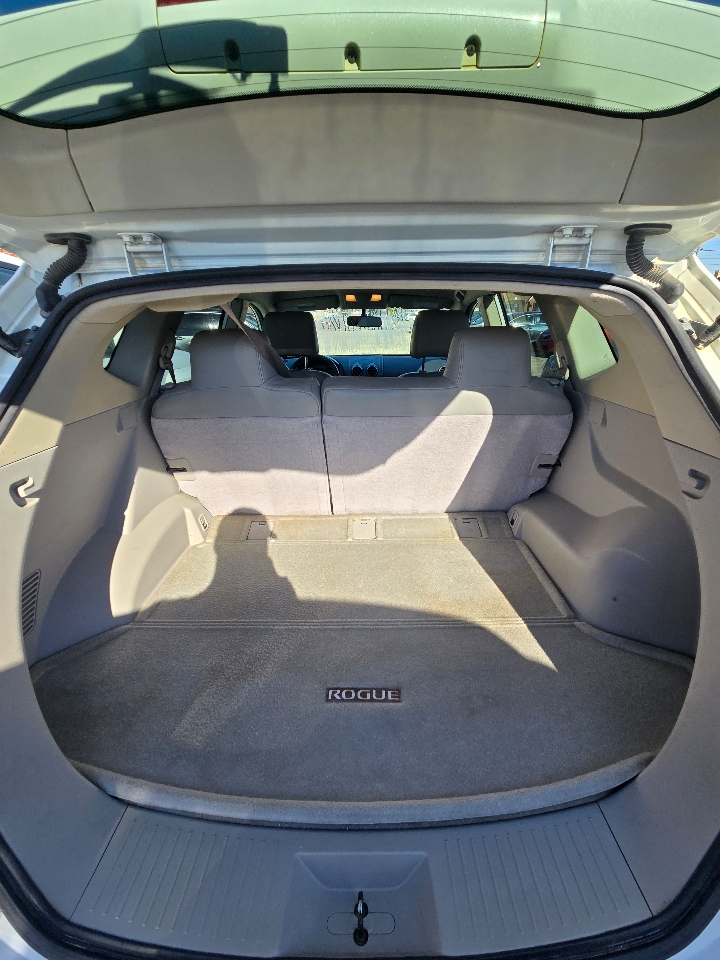 Nissan Rogue Select  2014