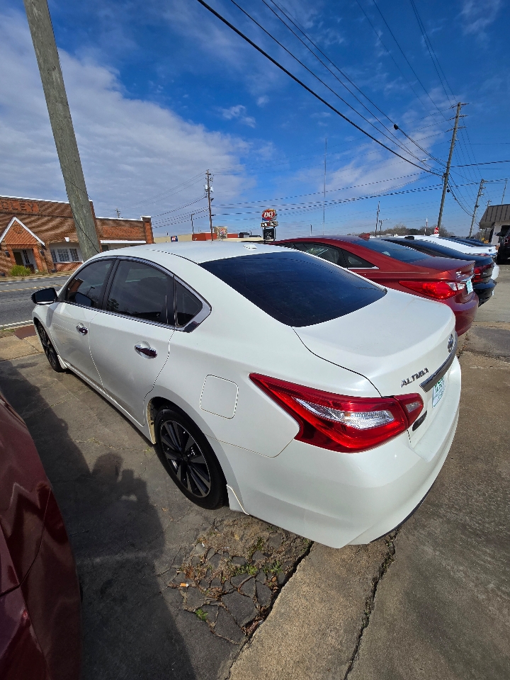 Nissan Altima 2.5 SR 2017