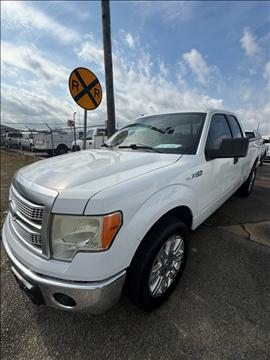 2011 Ford F-150 XLT SuperCab 8-ft. Bed 2WD