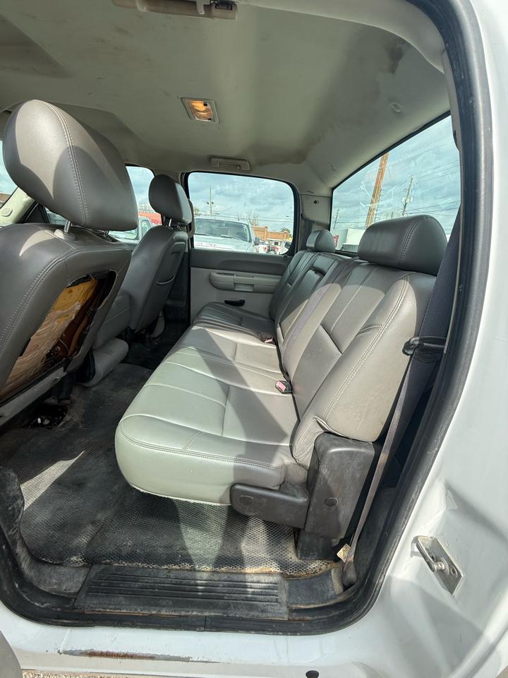 Chevrolet Silverado 3500HD Work Truck Crew Cab 2WD 2011