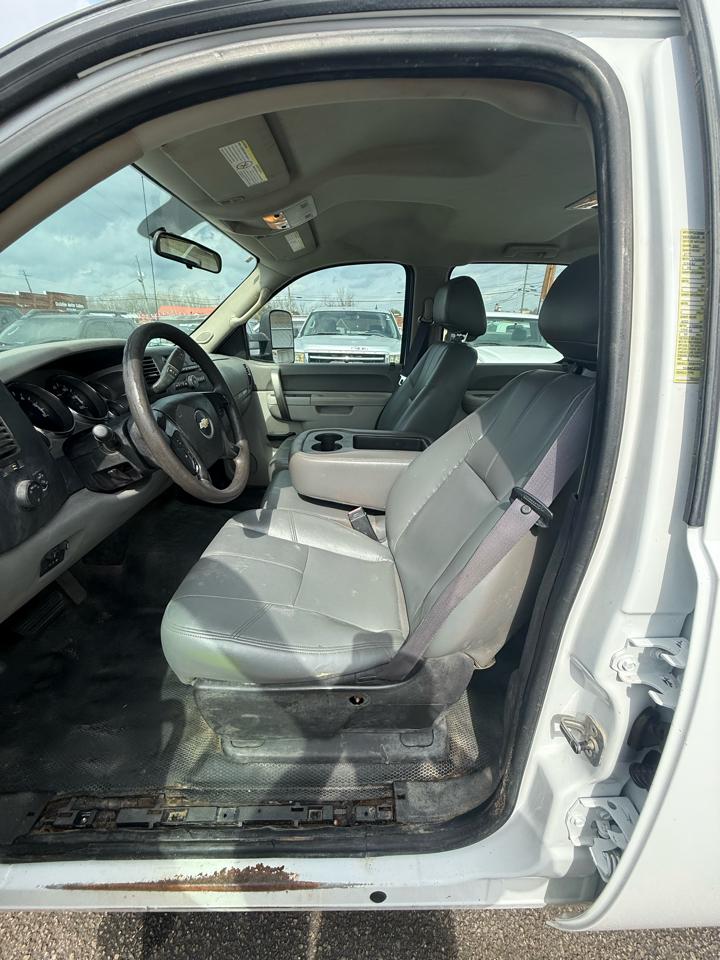 Chevrolet Silverado 3500HD Work Truck Crew Cab 2WD 2011