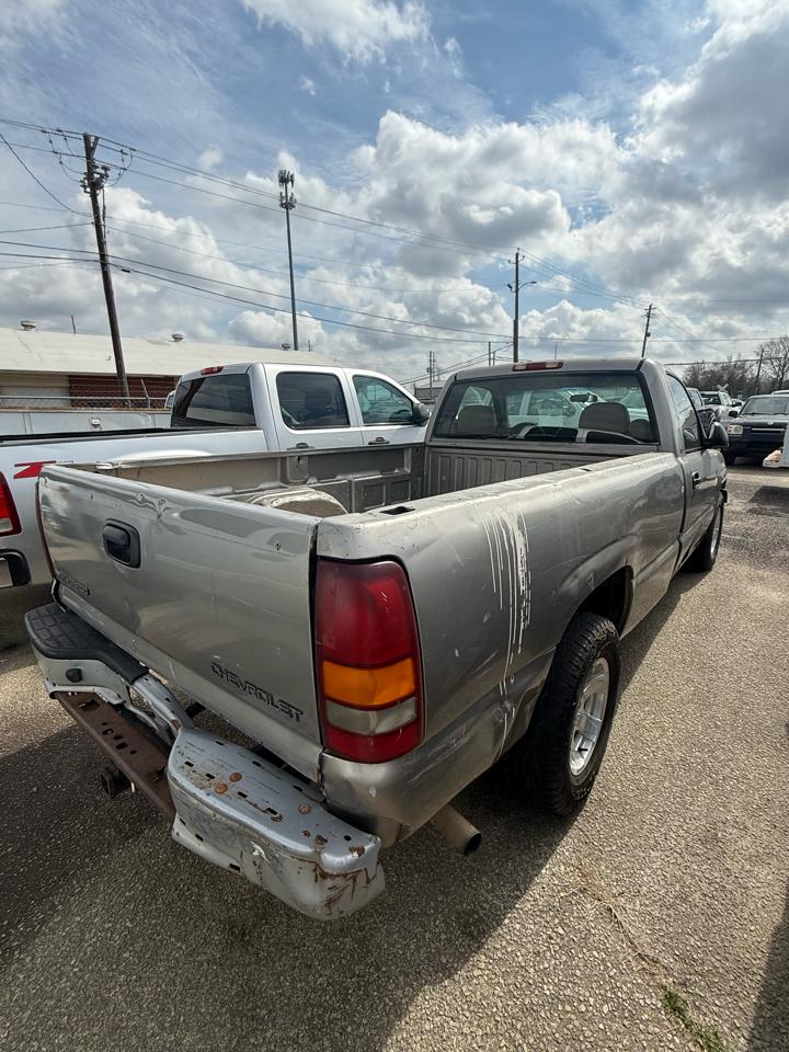 Chevrolet Silverado 1500 Reg. Cab Short Bed 2WD 2000