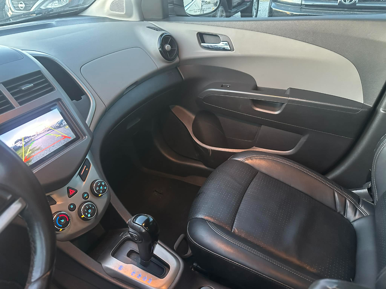 Chevrolet Sonic LTZ Auto Sedan 2015