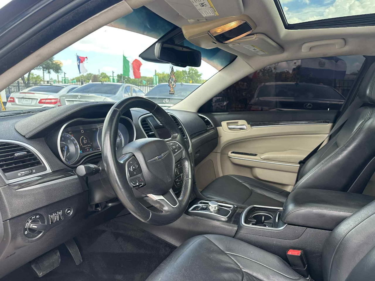 Chrysler 300 Limited RWD 2015