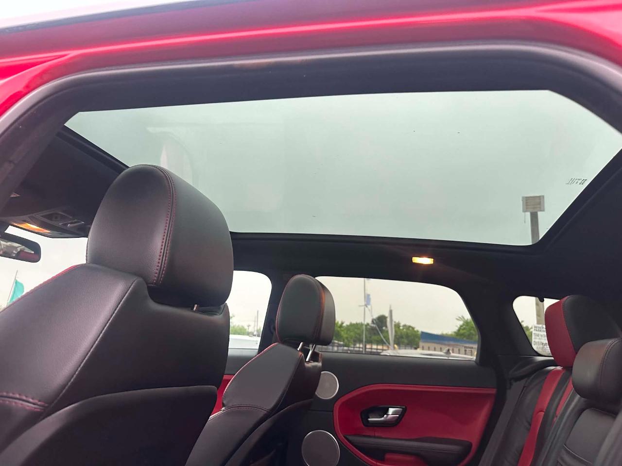 Land Rover Range Rover Evoque Dynamic Premium 5-Door 2012