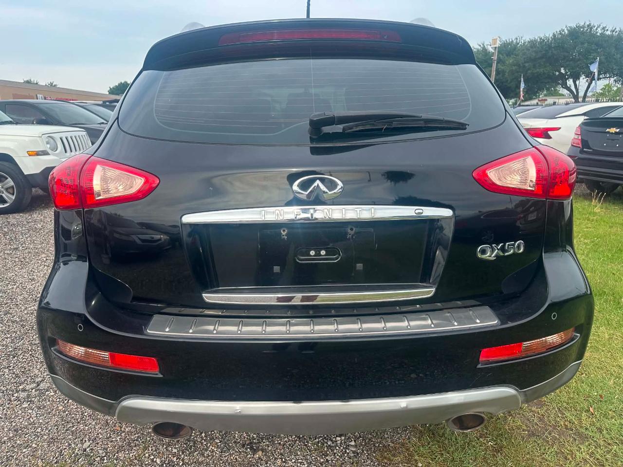 Infiniti QX50 Base AWD 2016