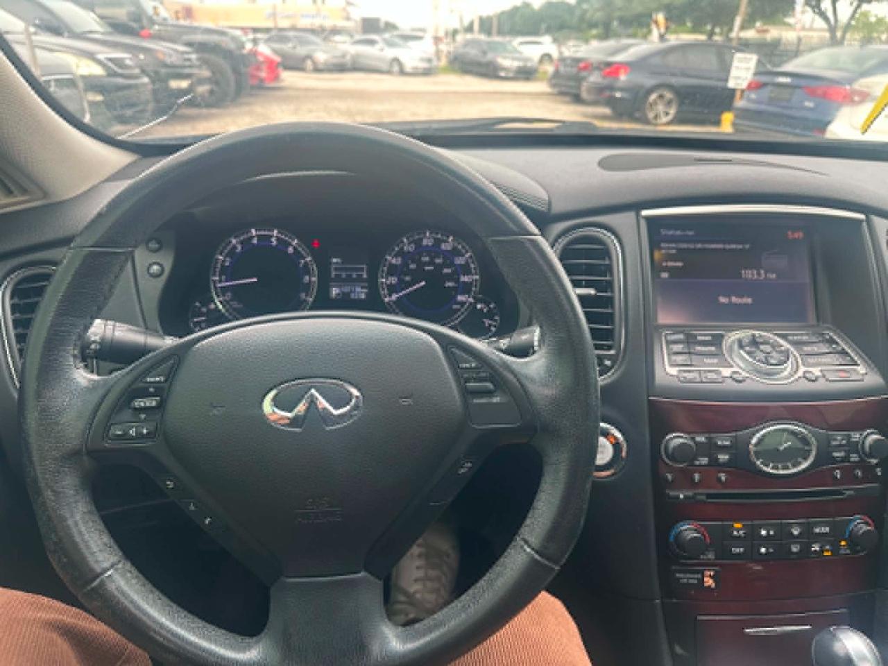 Infiniti QX50 Base AWD 2016