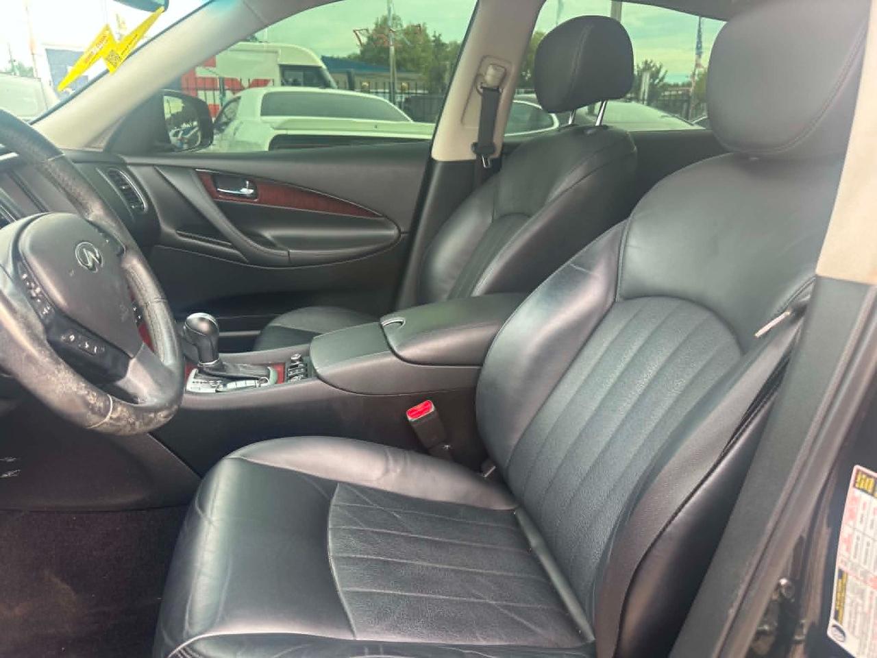 Infiniti QX50 Base AWD 2016