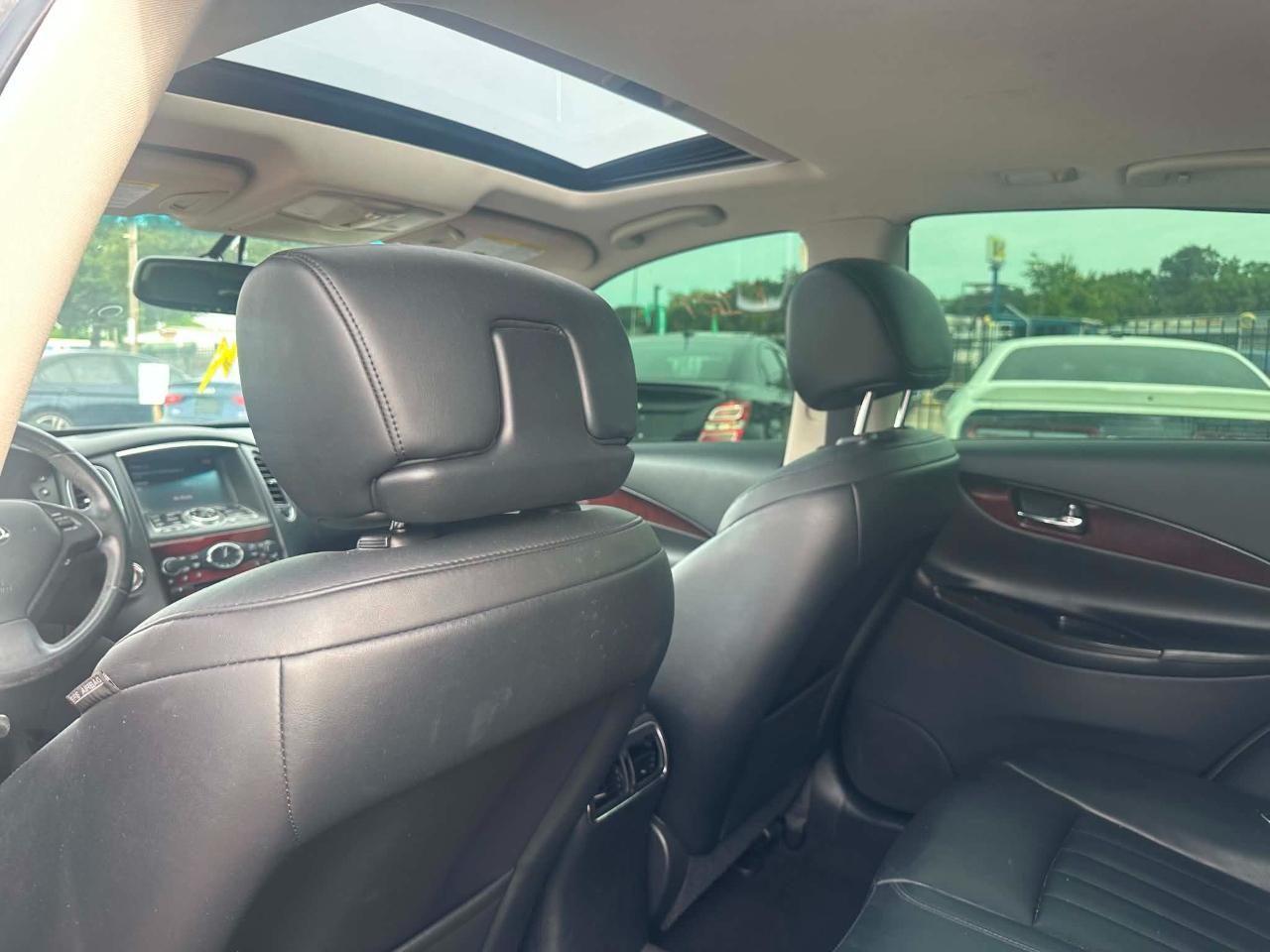Infiniti QX50 Base AWD 2016