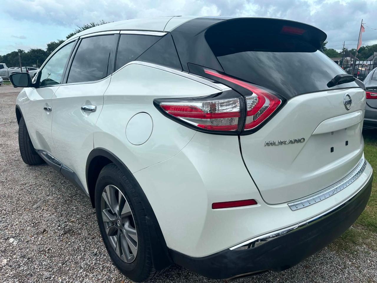 Nissan Murano S 2015