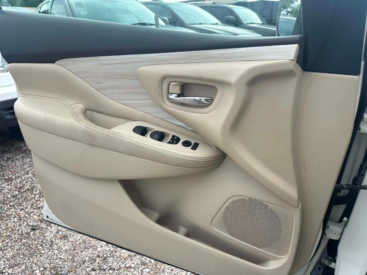 Nissan Murano S 2015