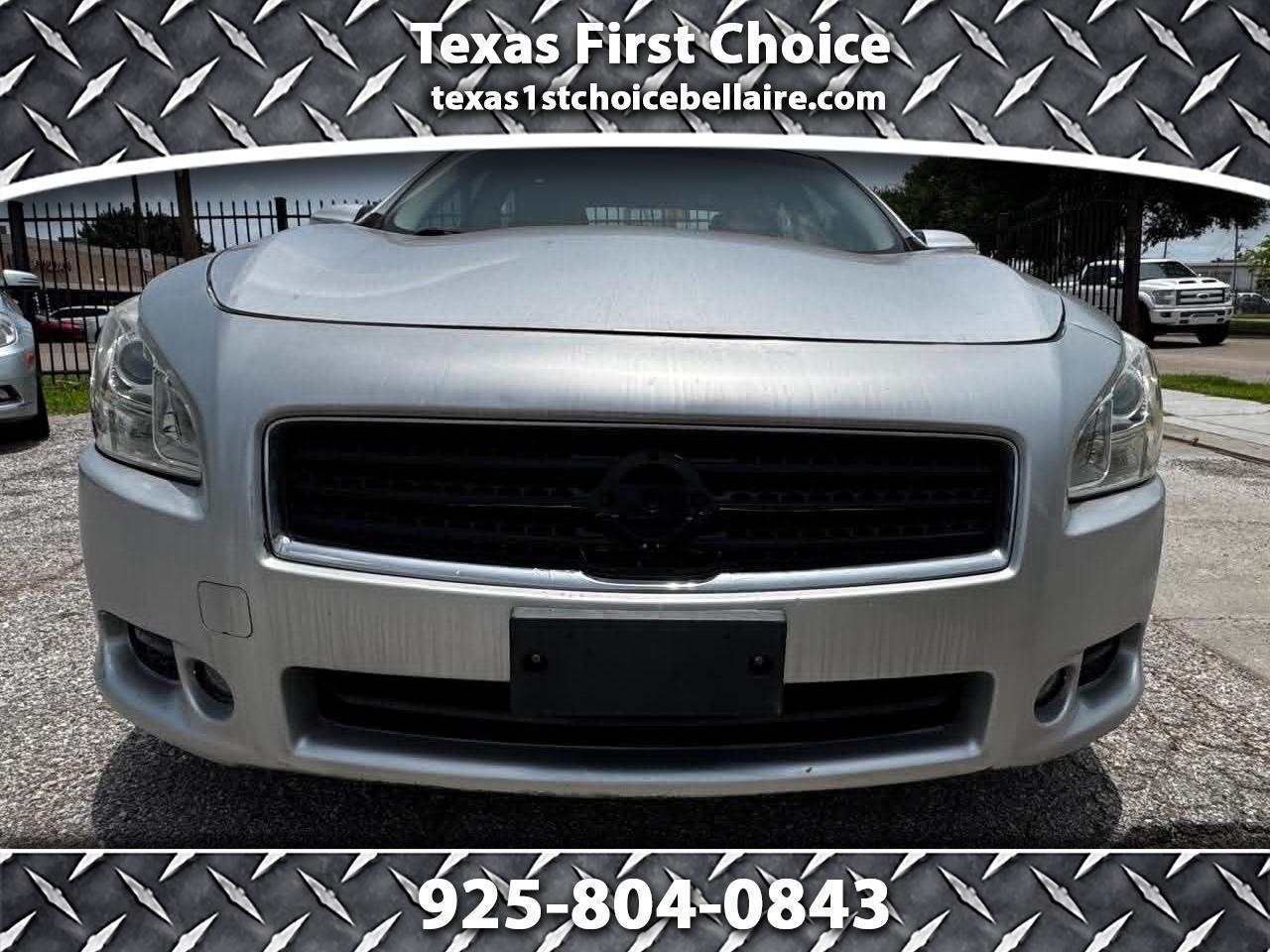 Nissan Maxima S 2011