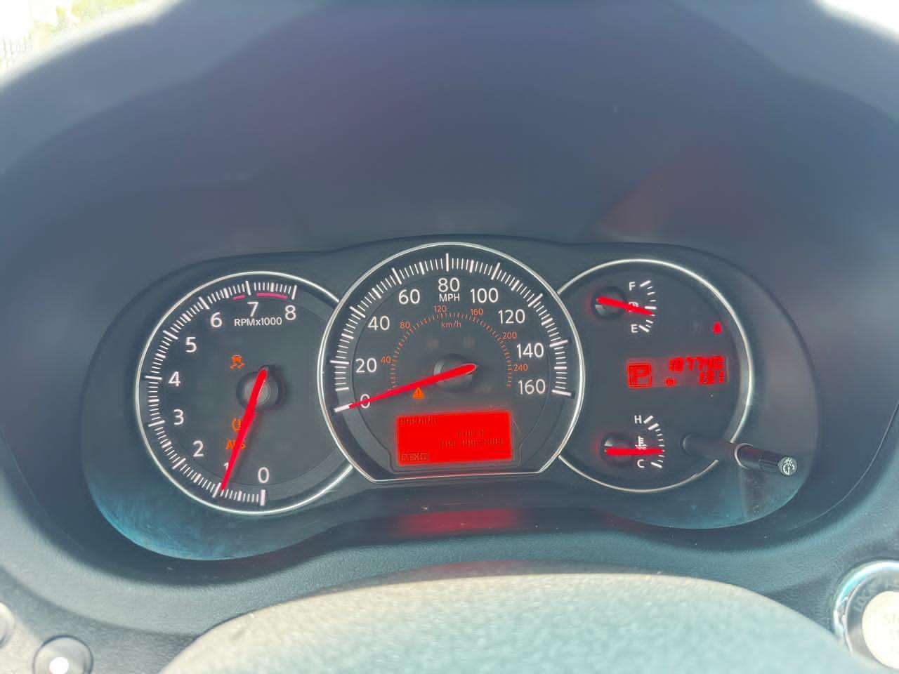 Nissan Maxima S 2011