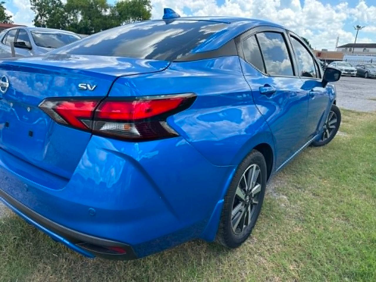 Nissan Versa SV 2020