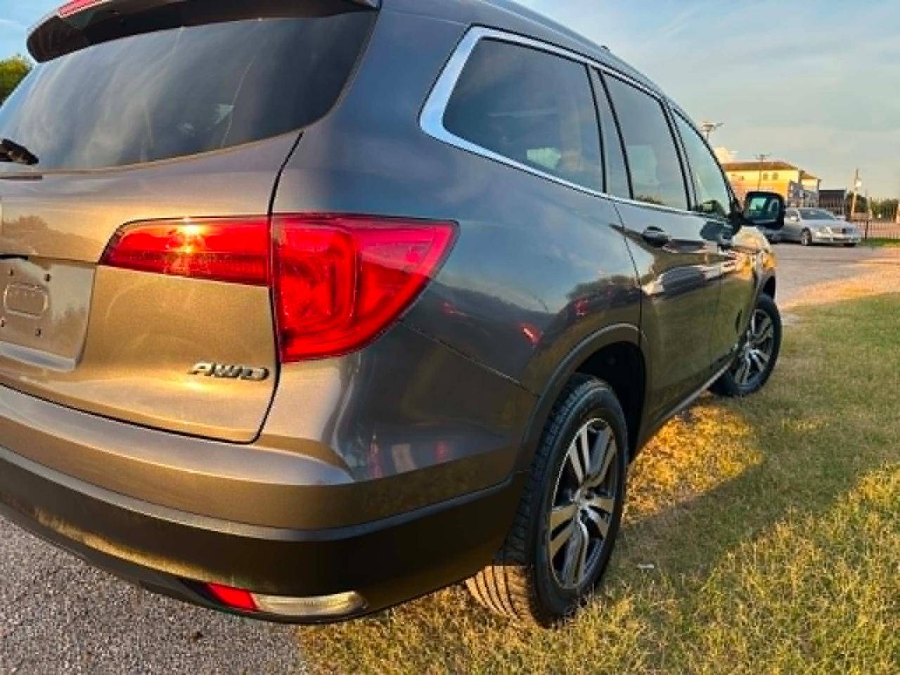 Honda Pilot EX-L w/Navigation AWD 2017