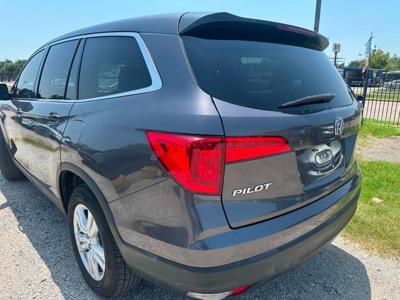 Honda Pilot LX 2WD 2016