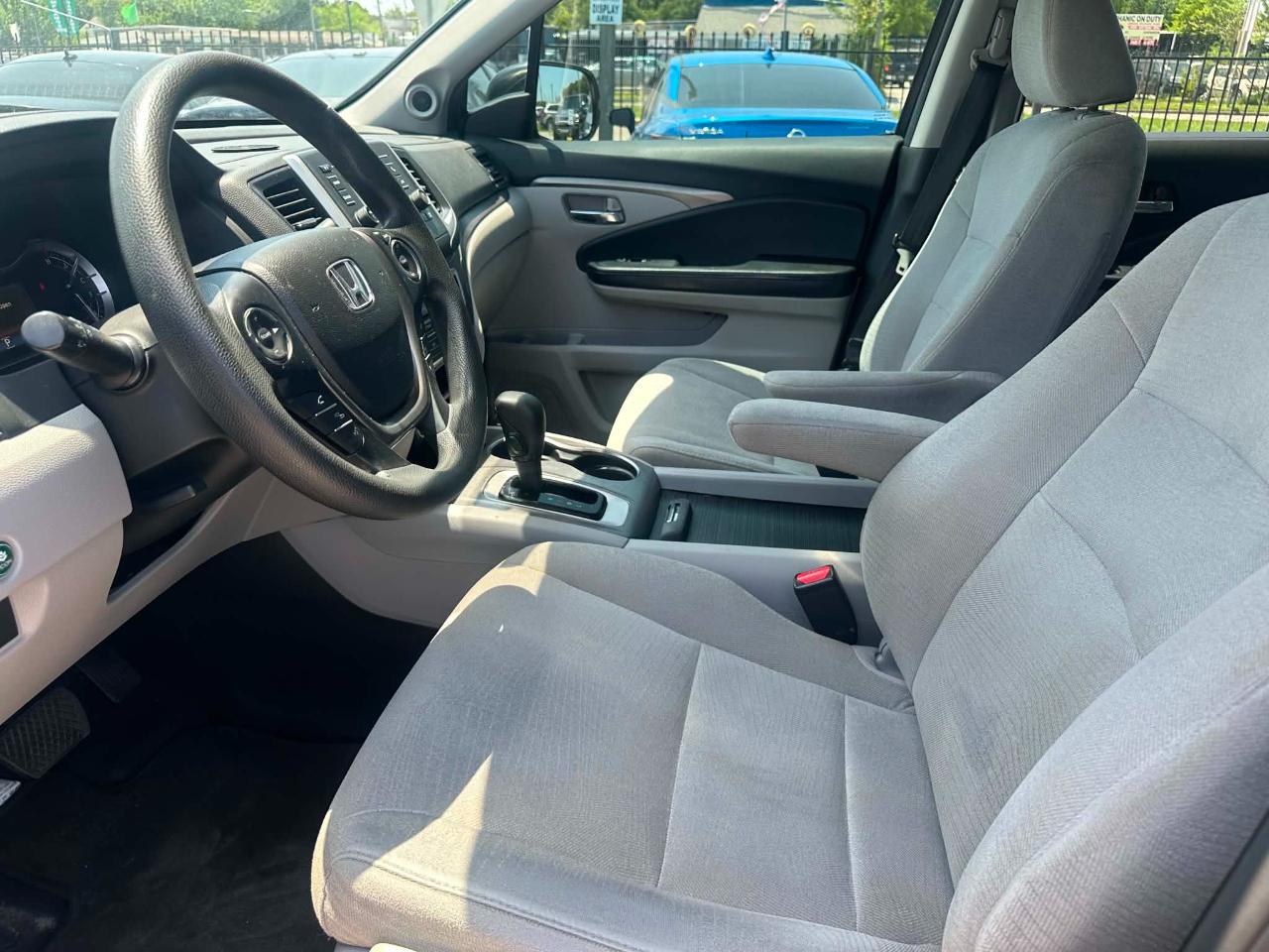 Honda Pilot LX 2WD 2016