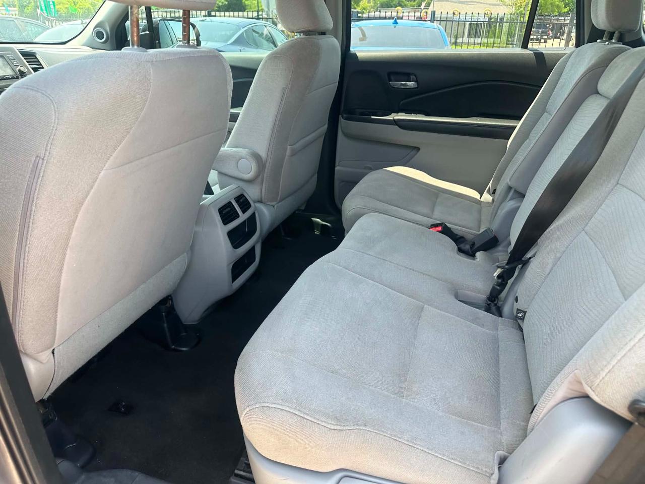Honda Pilot LX 2WD 2016