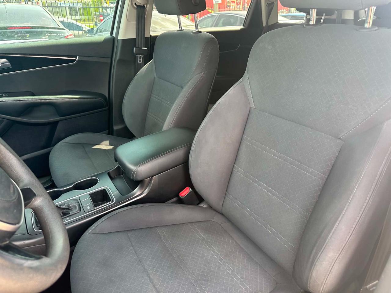Kia Sorento LX 2WD 2019