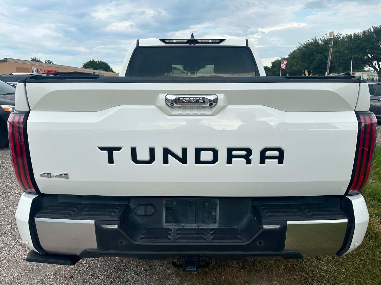 Toyota Tundra Limited CrewMax 4WD Hybrid 2024