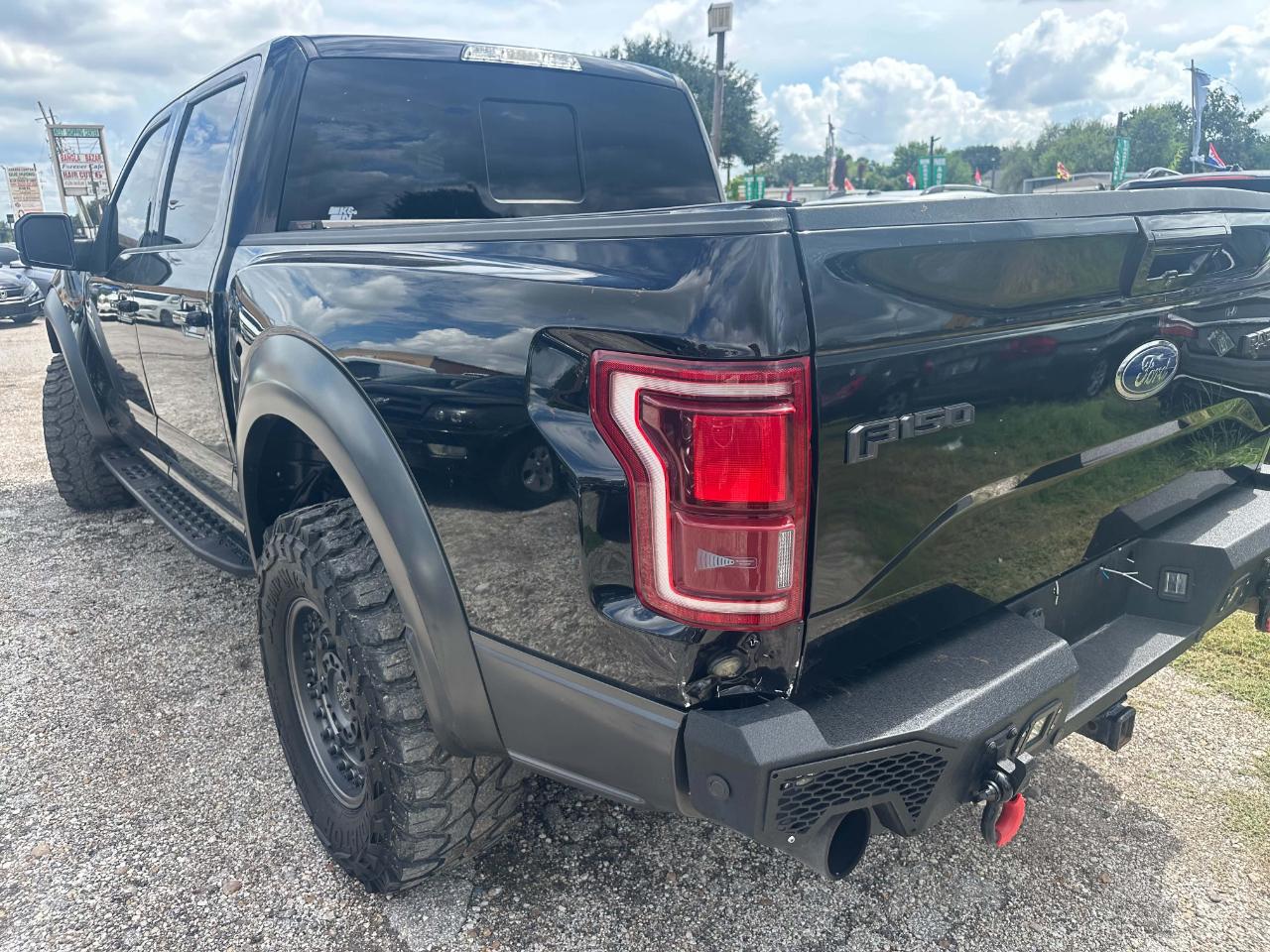 Ford F-150 Raptor SuperCrew 4WD 2017