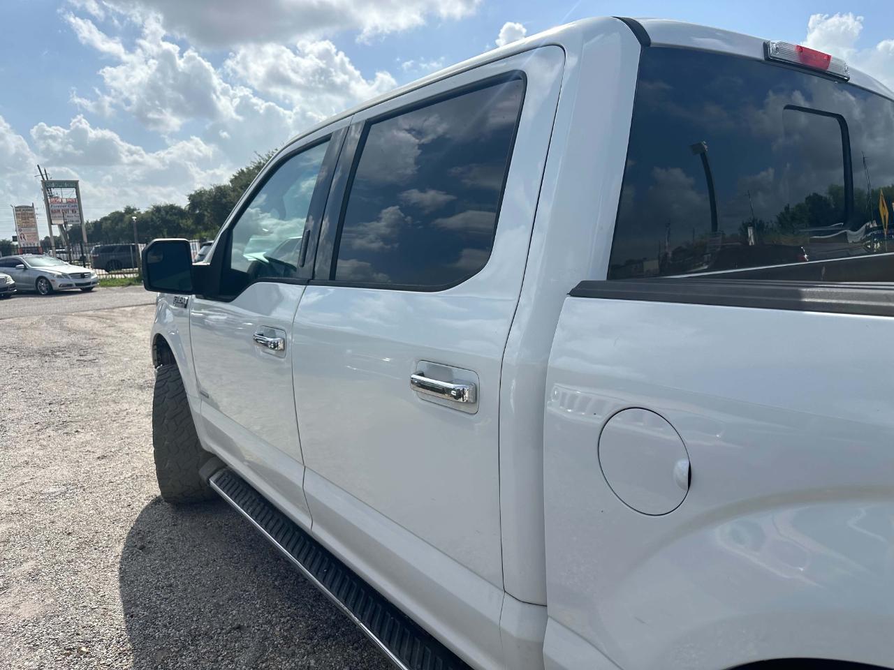 Ford F-150 Lariat SuperCrew 6.5-ft. Bed 4WD 2017